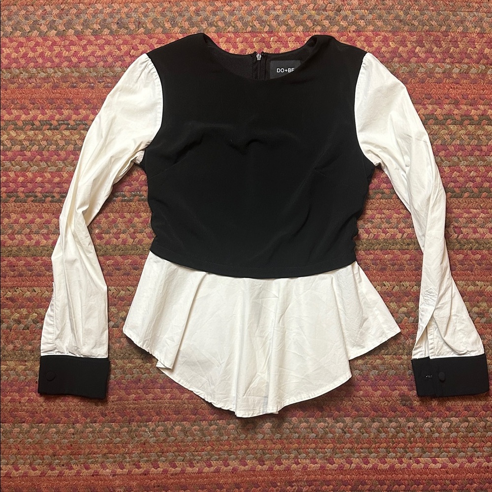 DO + BE COLOR BLOCK BLACK & WHITE BLOUSE